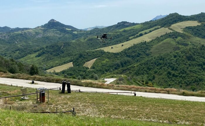 immagine di drone annusa territorio