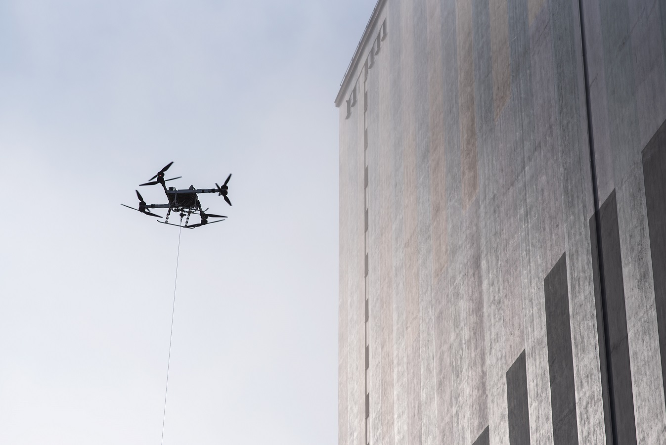 leonardo investe in flyingbasket droni cargo