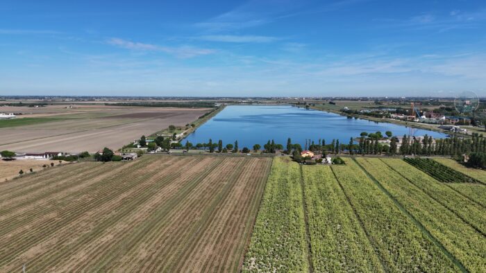 immagine di foto lago air 3
