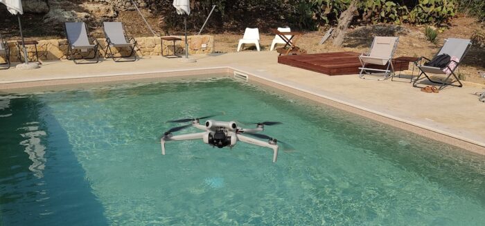 immagine di mini 4 pro piscina w
