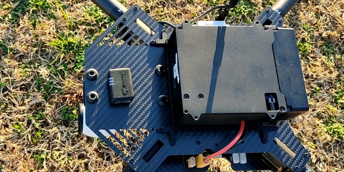 immagine di dronetag beacon remote id w