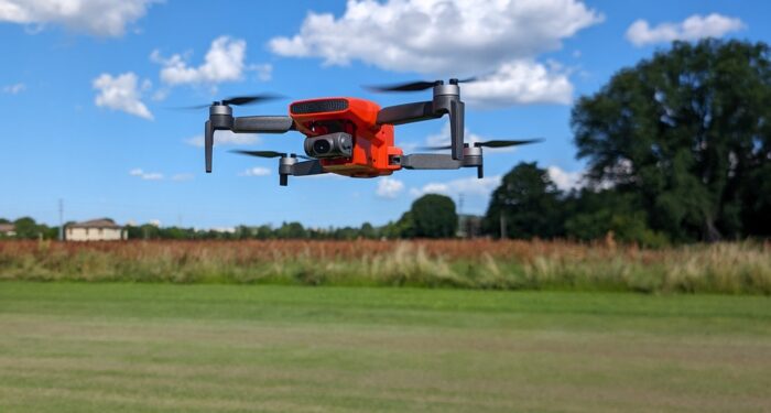 immagine di drone mini3 fimi in volo w