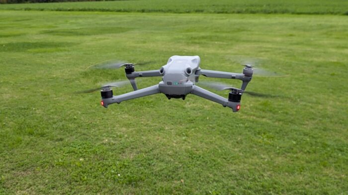 immagine di dji air 3 s retro