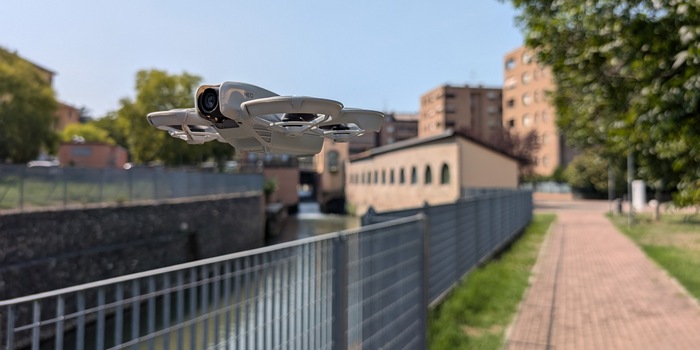 immagine di fianco volo w