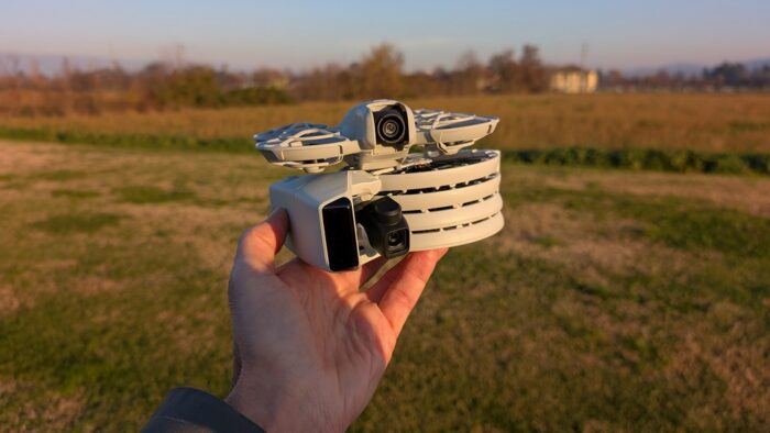 immagine di dji neo e flip insieme 2