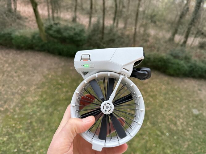 immagine di flip chiuso fianco w