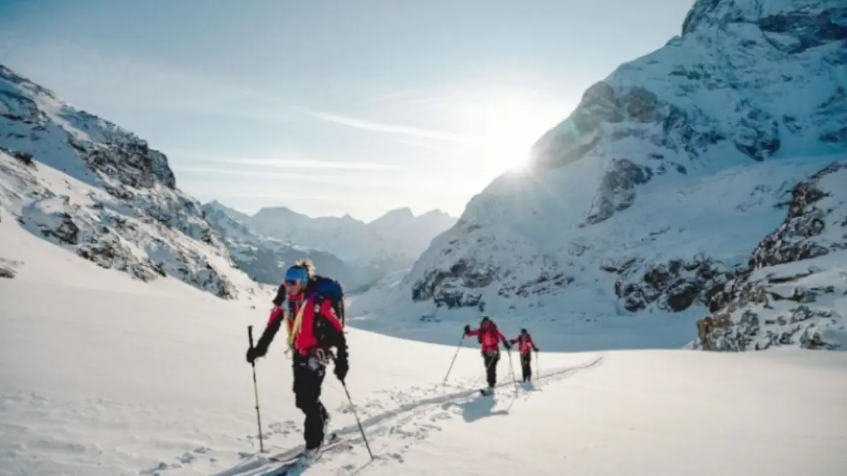 un suggestivo tratto alpin quest foto di aurélie gonin