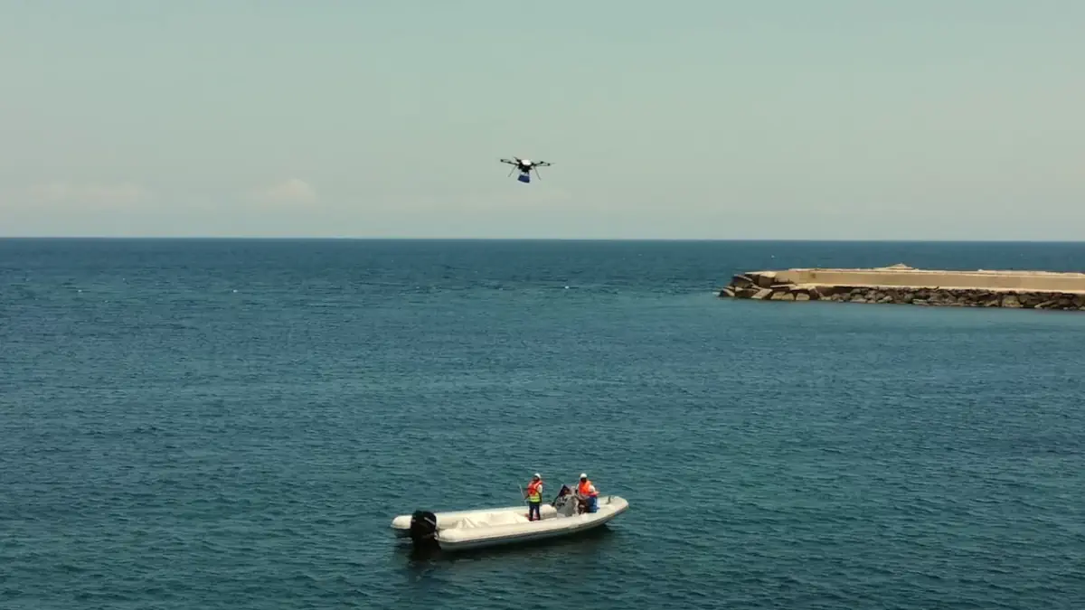 volo bvlos da porto di siracusa a imbarcazione