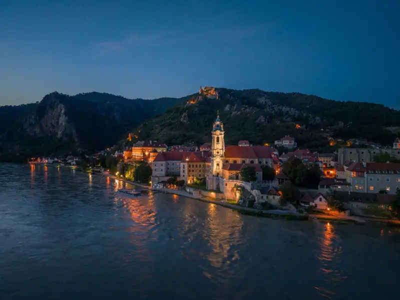 foto notturna mini 5 pro sensore da 1 pollice
