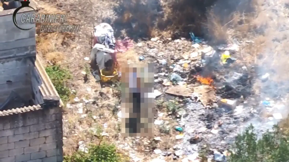 discarica abusiva scoperta dal drone carabinieri tutela forestale taranto