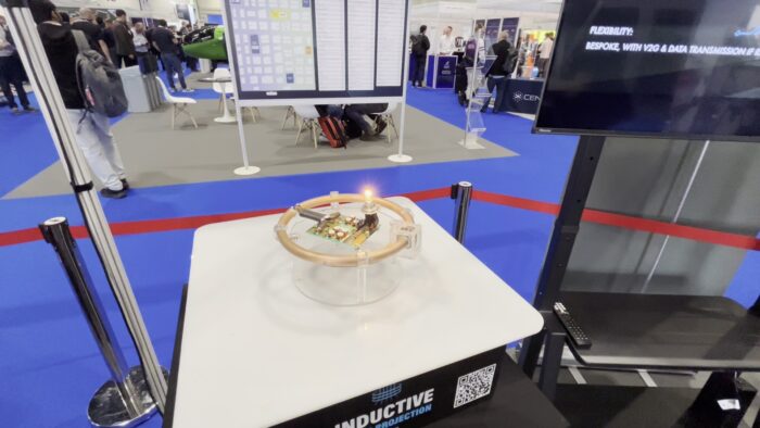 ricarica induzione batterie drone