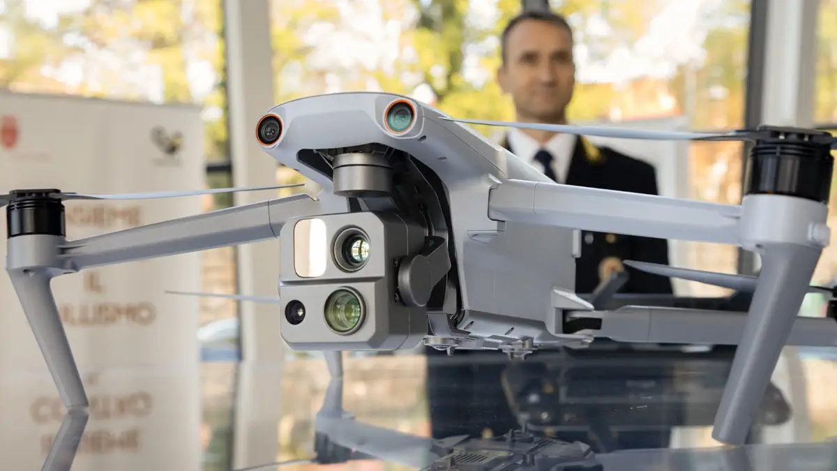 presentato nuovo drone per polizia locale di trieste